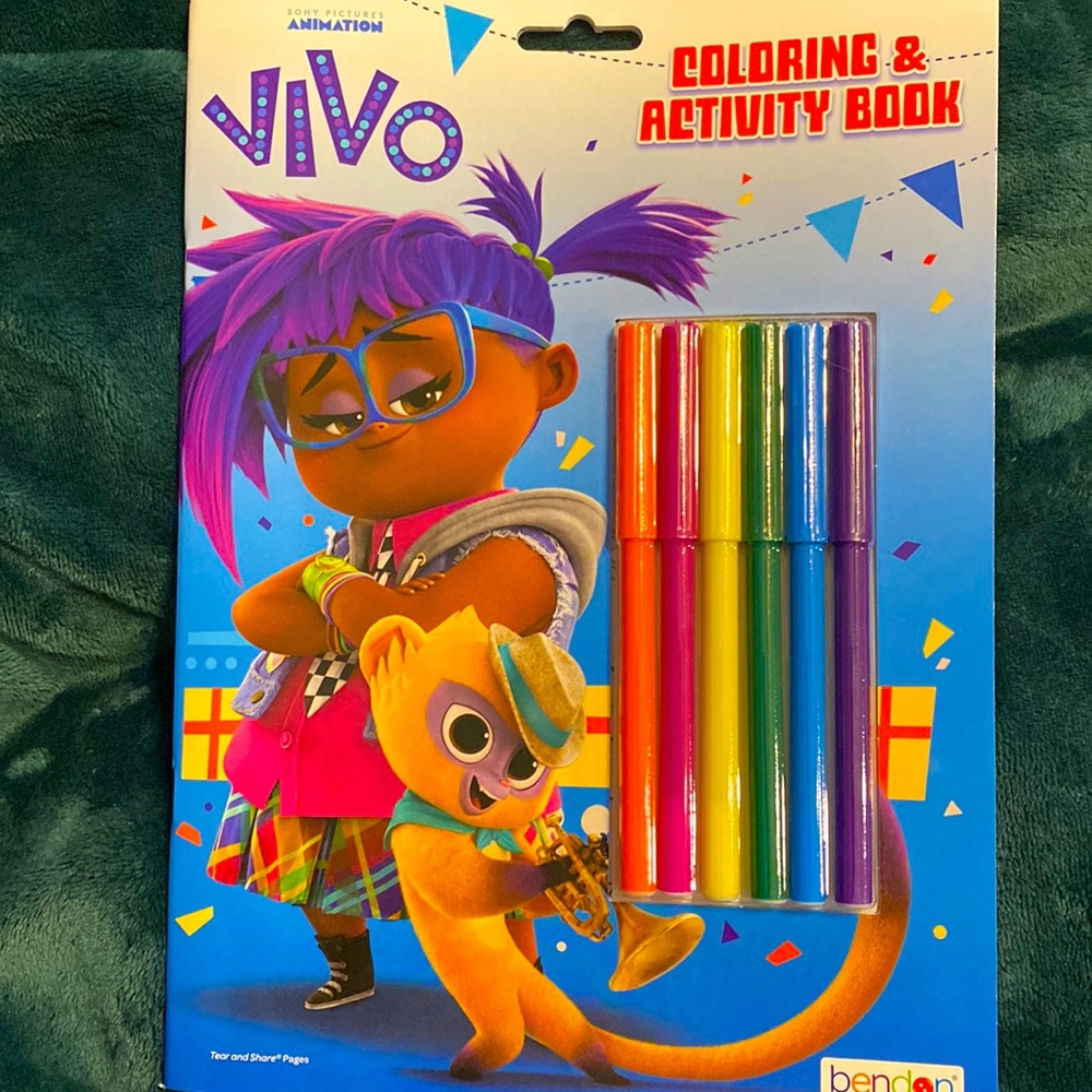 Vivo Coloring Activity Book